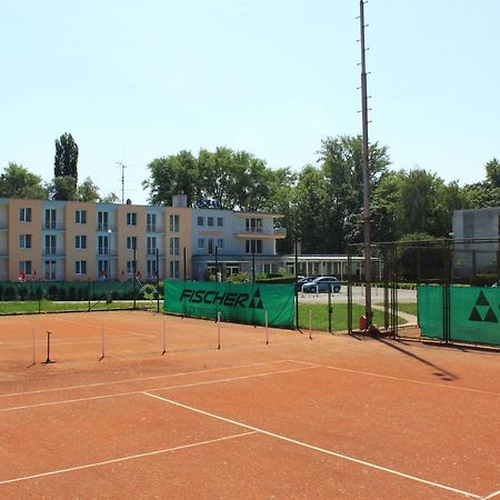 Hotel Korekt Banka Luaran gambar